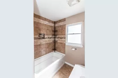 7824 Decatur Drive, Saint Louis, MO 63123 - Photo 17