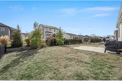 272 Hyde Park Avenue, Wentzville, MO 63385 - Photo 35