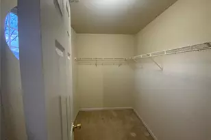 388 Montclair Tower Dr, Saint Charles, MO 63303 - Photo 15