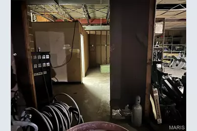 1323 Ferguson Avenue, Pagedale, MO 63133 - Photo 9