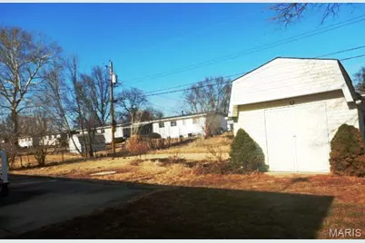 1435 Aspen Drive, Florissant, MO 63031 - Photo 3