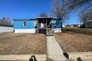 2112-2114 Spruce St, Hannibal, MO 63401 - Photo 1