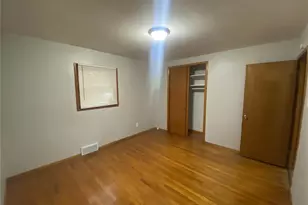 1445 Fairmeadows Ln, Saint Louis, MO 63138 - Photo 11