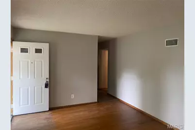 1445 Fairmeadows Lane, Saint Louis, MO 63138 - Photo 5