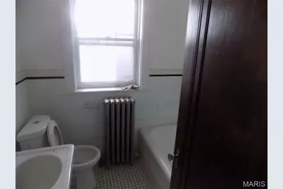 5958 Park Lane, Saint Louis, MO 63147 - Photo 13