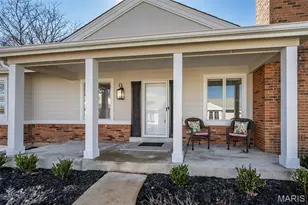 15644 Hedgeford Ct, Chesterfield, MO 63017 - Photo 3