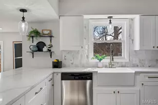 582 Brookhaven Ct, Kirkwood, MO 63122 - Photo 11