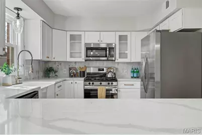 582 Brookhaven Court, Kirkwood, MO 63122 - Photo 9