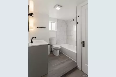 9056 McNulty Drive, Saint Louis, MO 63114 - Photo 17