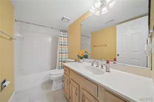 7326 Westover Colonial Ln, Shrewsbury, MO 63119 - Photo 25