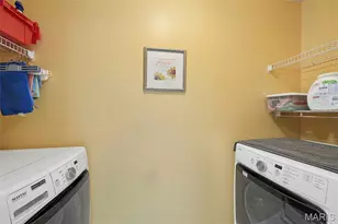7326 Westover Colonial Ln, Shrewsbury, MO 63119 - Photo 15