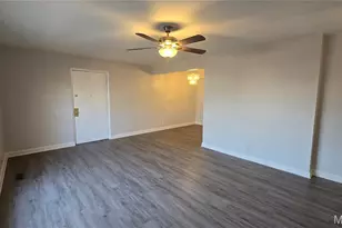 10407 Briarbend Dr, Unincorporated, MO 63146 - Photo 5