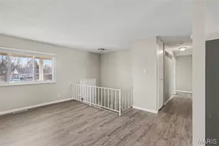 11983 Holly Brook Dr, Maryland Heights, MO 63043 - Photo 5