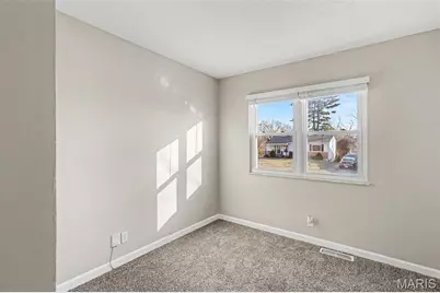 11983 Holly Brook Drive, Maryland Heights, MO 63043 - Photo 19