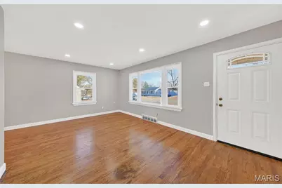 2506 Shannonaire Drive, Jennings, MO 63136 - Photo 7