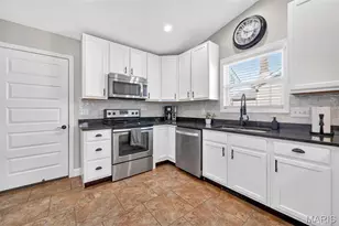 612 Courageous Ln, Wentzville, MO 63385 - Photo 13