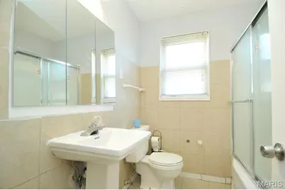 7316 Sharp Avenue, Saint Louis, MO 63116 - Photo 15