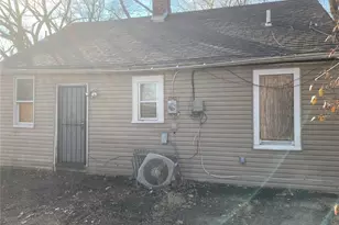 10146 Clairmont Dr, Saint Louis, MO 63136 - Photo 9