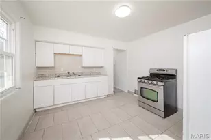 210 Derhake Rd, Florissant, MO 63031 - Photo 7