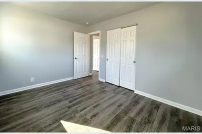 670 Starlet Drive, Florissant, MO 63031 - Photo 17