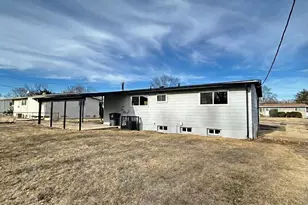 670 Starlet Dr, Florissant, MO 63031 - Photo 3