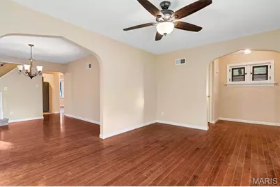 8622 Partridge Avenue, Saint Louis, MO 63147 - Photo 9