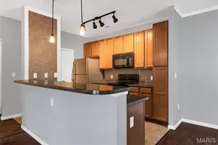 27 Kassebaum Ln, Saint Louis, MO 63129 - Photo 9