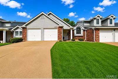 13305 Woodlake Village Court E, Chesterfield, MO 63141 - Photo 3
