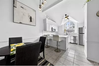 13305 Woodlake Village Court, Chesterfield, MO 63141 - Photo 9