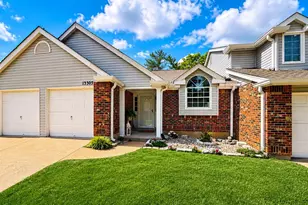 13305 Woodlake Village Ct E, Chesterfield, MO 63141 - Photo 1