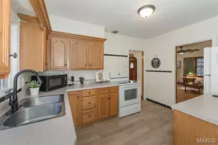 626 Tompkins St, Saint Charles, MO 63301 - Photo 13