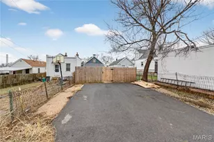 4338 Humphrey St, Saint Louis, MO 63116 - Photo 17