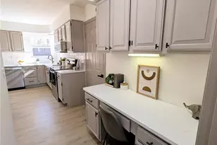 7008 Willow Stream Ct, Oakville, MO 63129 - Photo 19