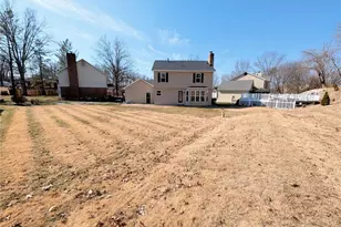 7008 Willow Stream Ct, Oakville, MO 63129 - Photo 33