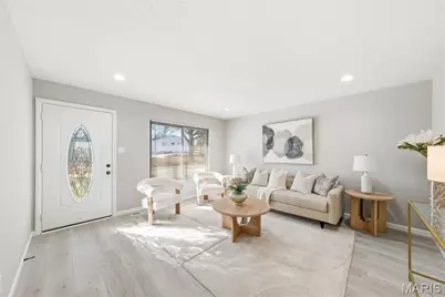 6803 Foxbend Court, Florissant, MO 63033 - Photo 3