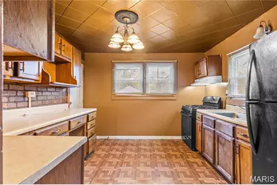 5923 Mimika Avenue, Saint Louis, MO 63147 - Photo 7