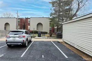 327 N Boyle Ave, Saint Louis, MO 63108 - Photo 25