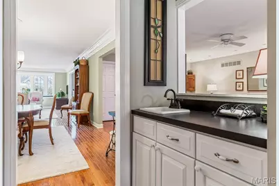 400 Conway Meadows Drive, Chesterfield, MO 63017 - Photo 15