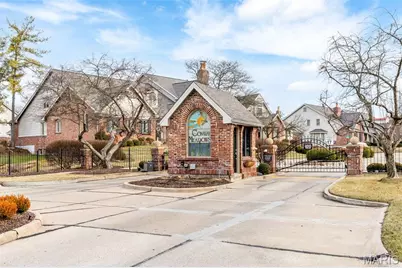 400 Conway Meadows Drive, Chesterfield, MO 63017 - Photo 33