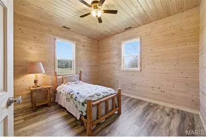 1387 Hartshorn Drive, Hermann, MO 65041 - Photo 23