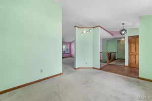 1828 Chateau Du Mont Dr, Florissant, MO 63031 - Photo 7
