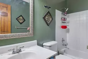 1828 Chateau Du Mont Dr, Florissant, MO 63031 - Photo 17