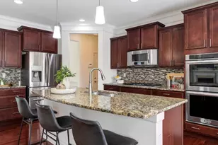 718 Savannah Crossing Way, Chesterfield, MO 63017 - Photo 9