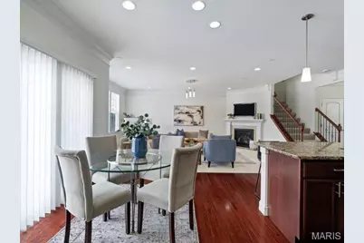 718 Savannah Crossing Way, Chesterfield, MO 63017 - Photo 17