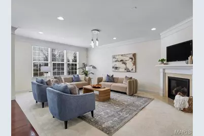 718 Savannah Crossing Way, Chesterfield, MO 63017 - Photo 5