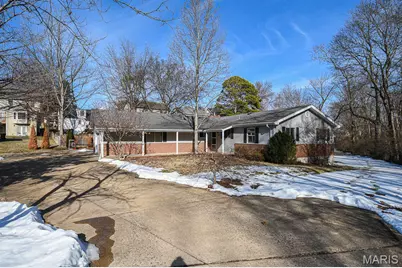 925 Moreland Avenue, Saint Louis, MO 63122 - Photo 1