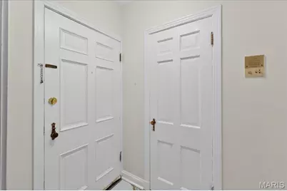 923 S Hanley Road #C, Saint Louis, MO 63105 - Photo 7