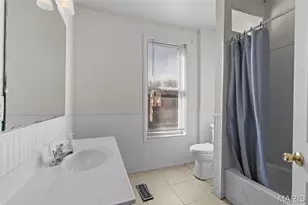 915 Bates St, Saint Louis, MO 63111 - Photo 13