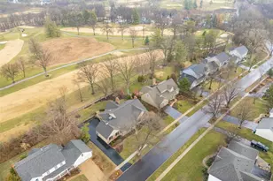 262 Greenbriar Estates Dr, Des Peres, MO 63122 - Photo 61