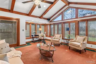 262 Greenbriar Estates Dr, Des Peres, MO 63122 - Photo 17